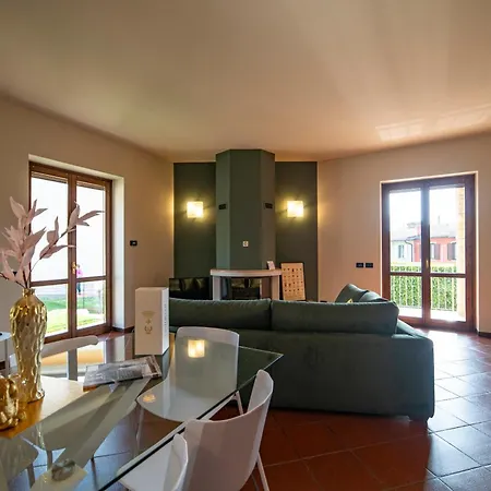 Wine & Ginger - Luxury X8 Villa Monticelli Brusati